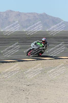 media/Oct-13-2025-Moto Forza (Mon) [[a66d839500]]/4-C Group/Session 2 (Bowl)/